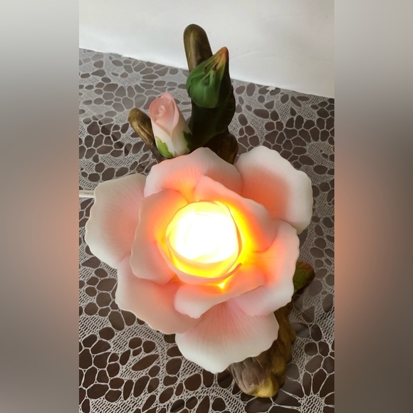 VINTAGE ROSE PINK ON A BRANCH PORCELAIN LIGHTED PERFECT GIFT FOR MOTHERS DAY,c54 - Picture 5 of 9